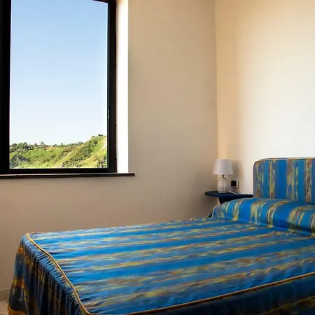 Hotell Lofanello Pozzuoli